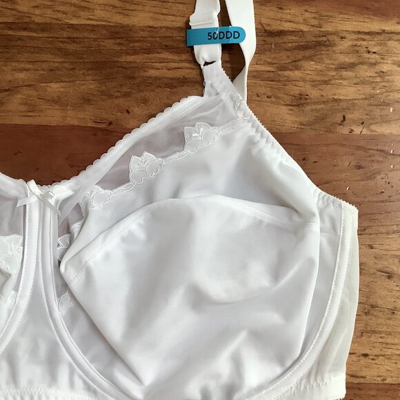 Bali Bra 50DDD Underwire White NWT - Picture 3 of 10